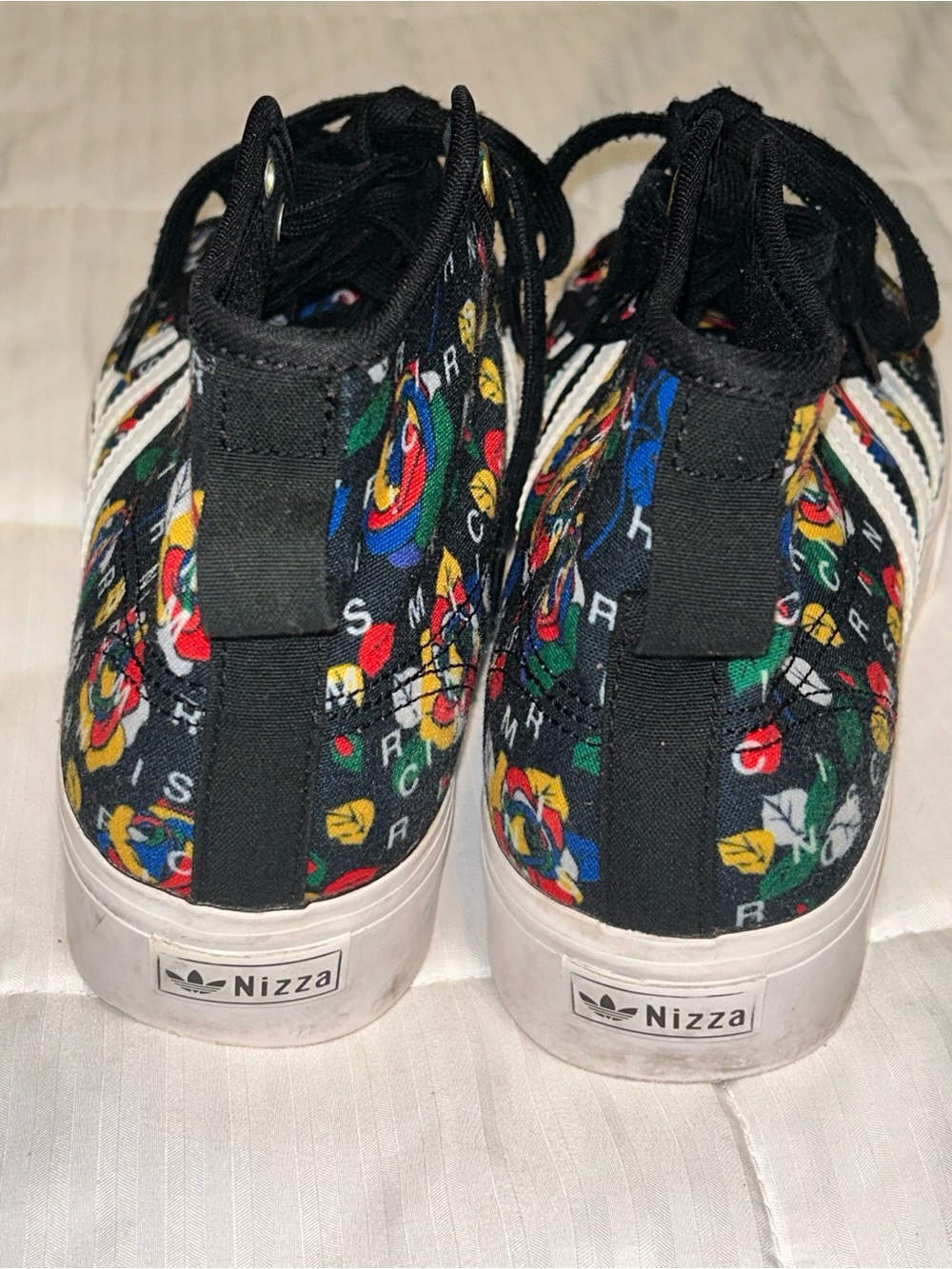 adidas Nizza Platform Mid Sneaker Pop-Art Roses Shoes Women 10.5 Men 9.5 - Picture 5 of 7